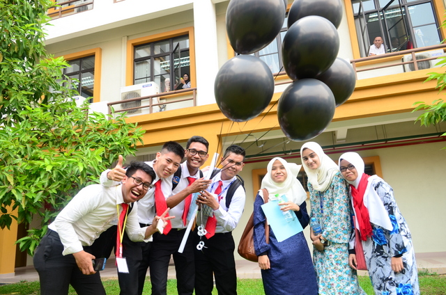 202 DSC 3101